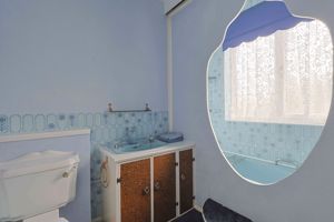 Photo 2- click for photo gallery